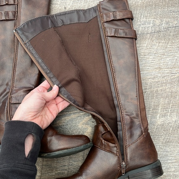 Guess Riding Boots - Picture 9 of 9